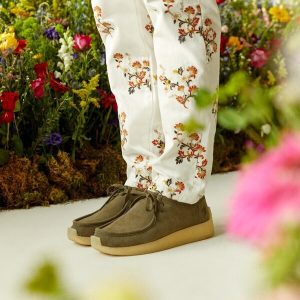 Ronnie Fieg for Clarks Rossendale – Olive Suede